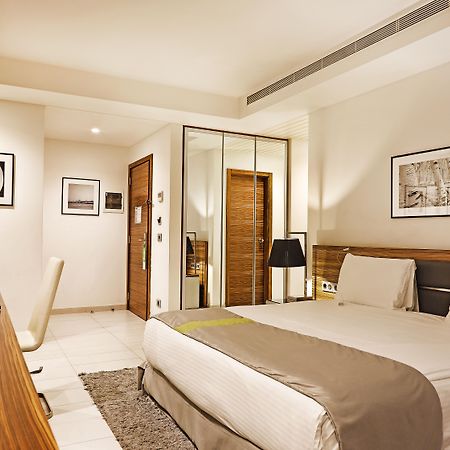 Warwick Stone 55 Hotel Beirut Eksteriør bilde
