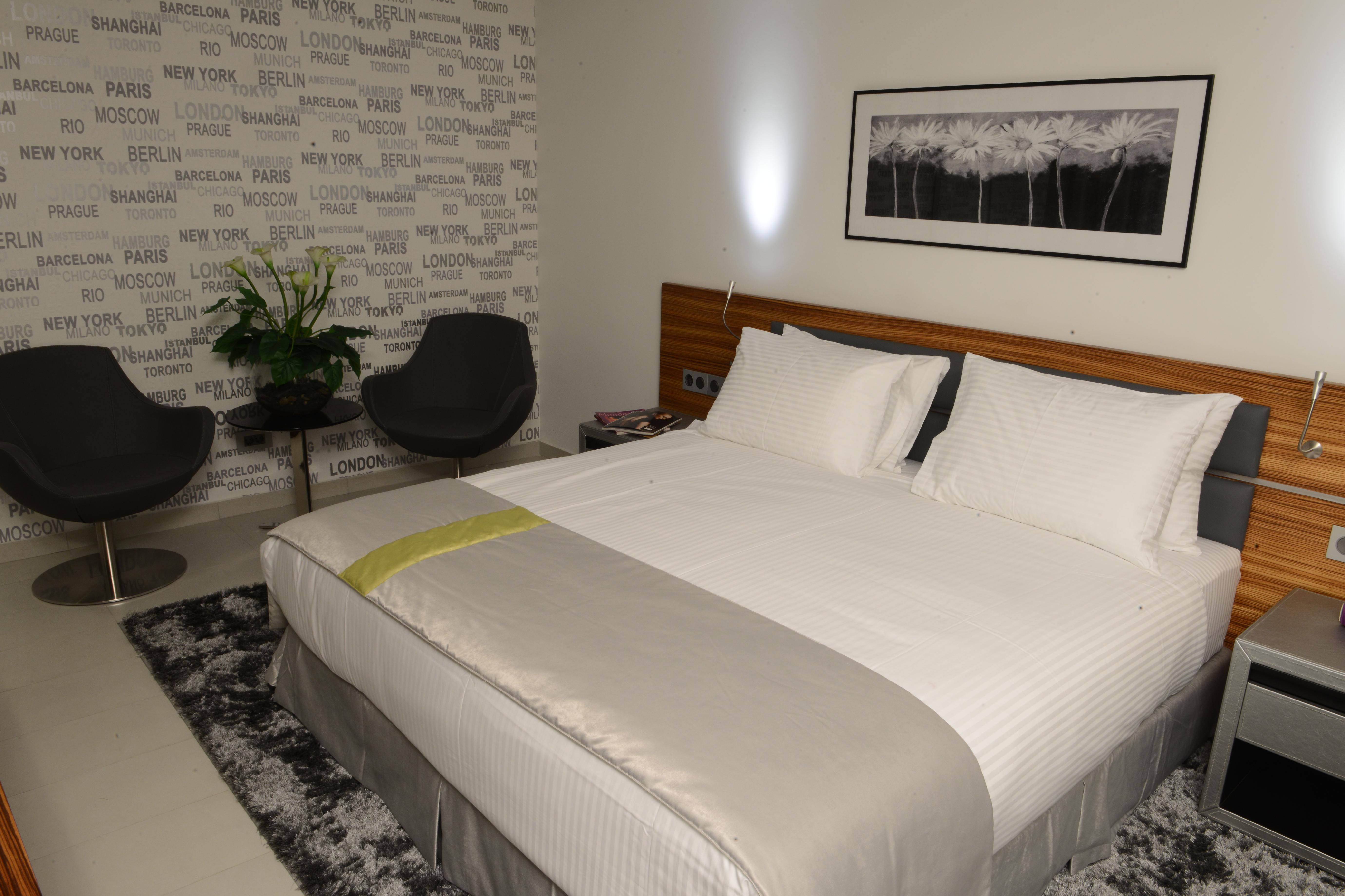 Warwick Stone 55 Hotel Beirut Eksteriør bilde