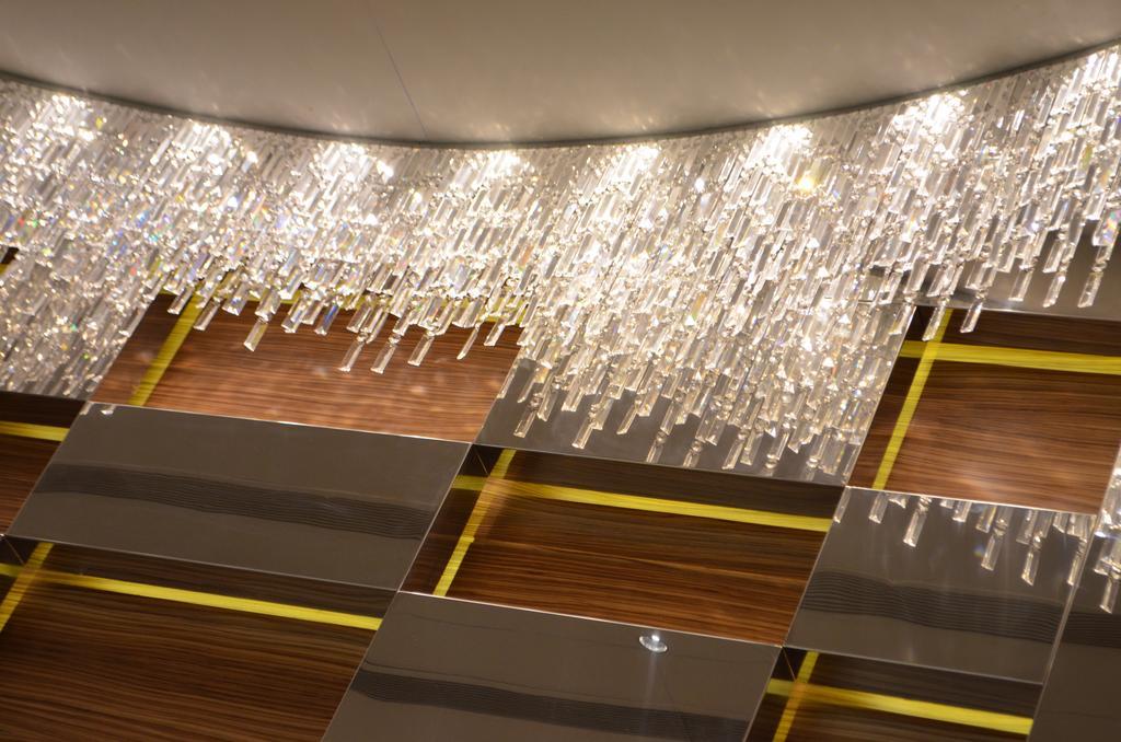 Warwick Stone 55 Hotel Beirut Eksteriør bilde