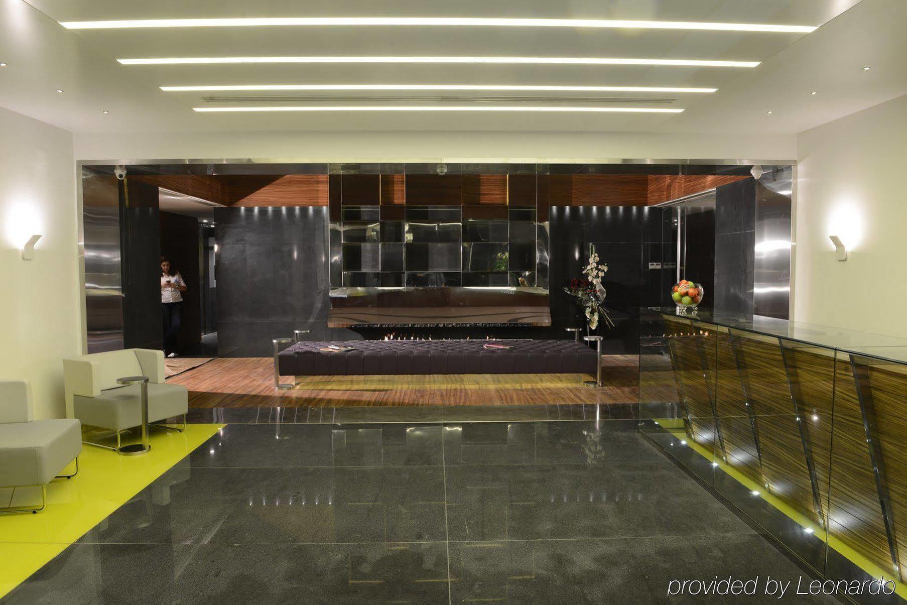 Warwick Stone 55 Hotel Beirut Eksteriør bilde